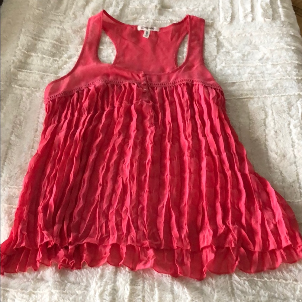 Pink tank